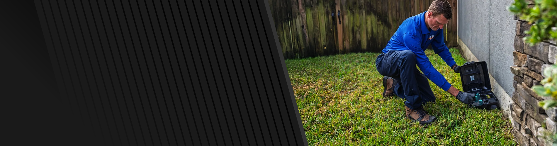A&A pest control technician working in Boynton Beach, FL’s Professional Pest Control Services